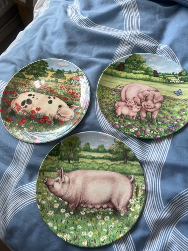 Royal doulton pig plates - doulton,