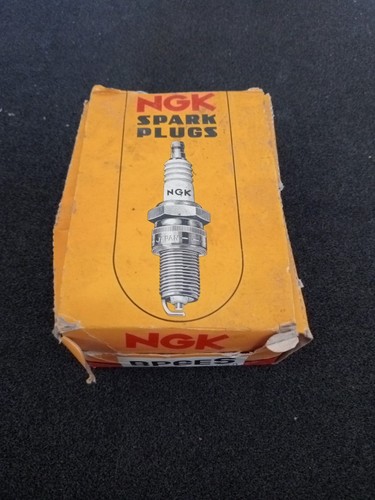 Vintage ngk bp6es spark plugs - ngk,