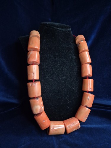 Amazing large bead vintage - amazing,