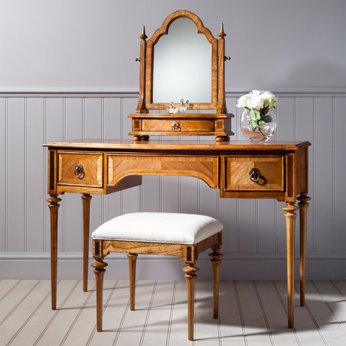 Walnut dressing table - walnut, burr