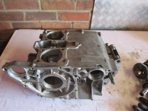 Honda cb175 engine crankcases - cb175,