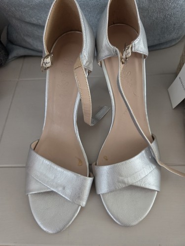 Silver ladies shoes - shoes, size