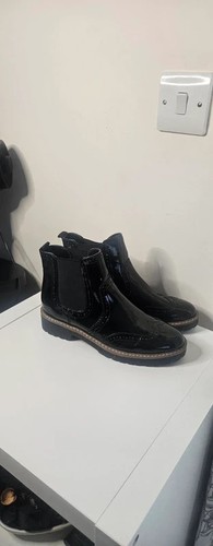 Size patent chelsea boots - size,