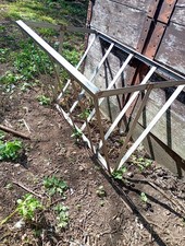 Stainless Steel Hay Rack Hanging for Horses Goats 30 inches long LivestockFeeder