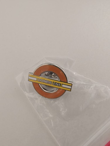 Lioness line pin badge - lioness,