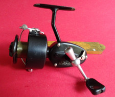 A GOOD USEABLE 5TH MODEL MITCHELL 300 SPINNING REEL FROM 1956