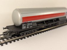 Lima 302908 OO/HO Gauge Esso