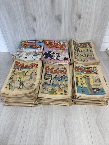 X526 huge vintage beano comic - vintage,