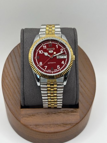 Seiko red dial automatic - 5,