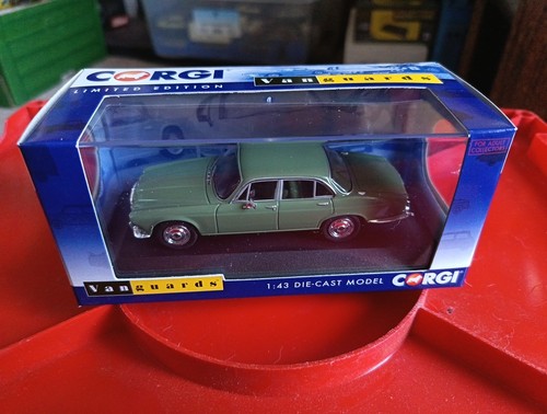 Boxed model corgi - model,