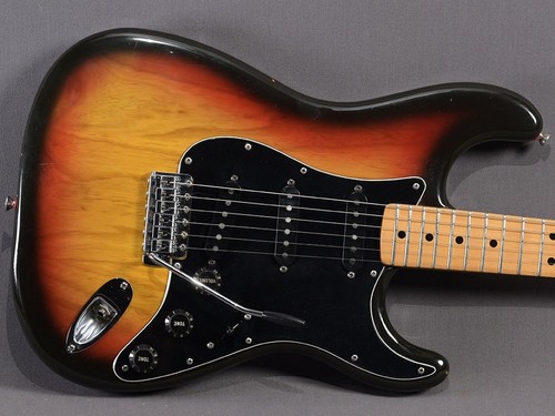 Fender stratocaster color - mn, 3