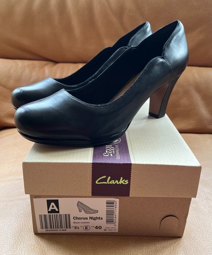 Clarks chorus nights - , court