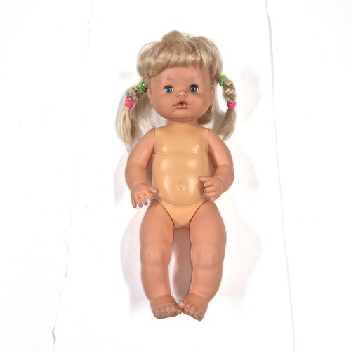 Vintage famosa 1865 baby - famosa, t-1865-03