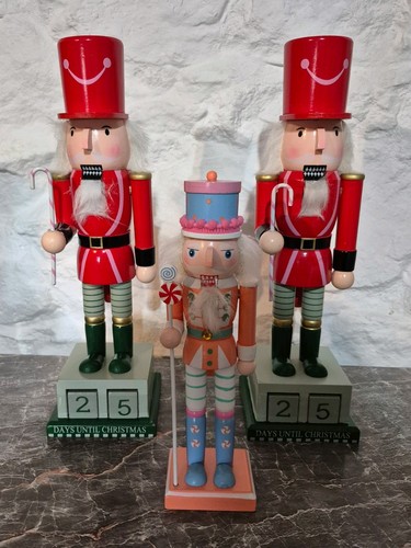 Wooden nutcracker soldiers set - nutcracker,