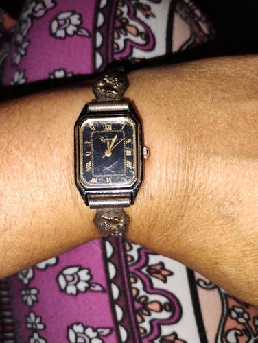 Vintage gold ladies watch - gold,