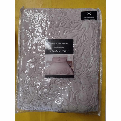 Embossed bedspread single - bedspread,