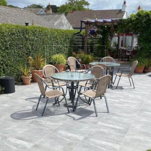 Magnum grey 600x600 porcelain - grey,