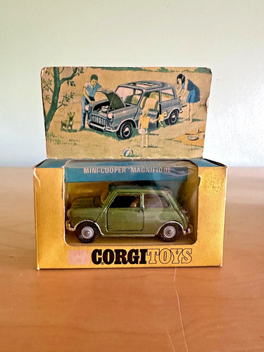 Vintage corgi toys 334 - vintage,