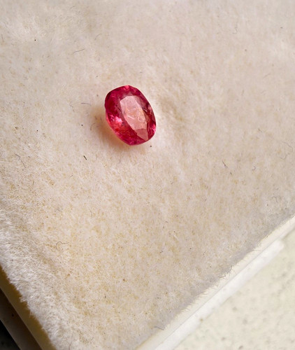 Padparadscha sapphire 40ct - sapphire, 0.40ct