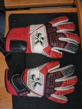 J4KEEPERS GOALKEEPER GLOVES. RED SIZE 6 Finger Protector 