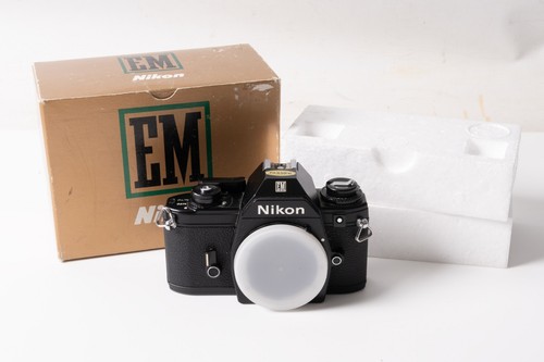 Nikon 35mm film camera - nikon, em