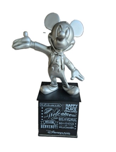 Mickey mouse figurine walt - mickey,