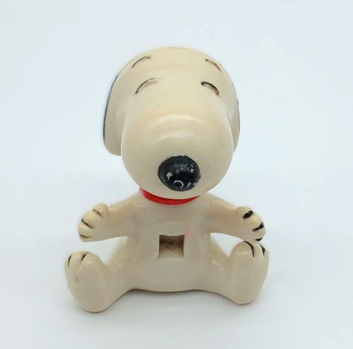 Vintage peanuts snoopy figure - peanuts,