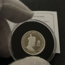 The Queens coronation Jubilee Solid Silver Proof £1 Coin