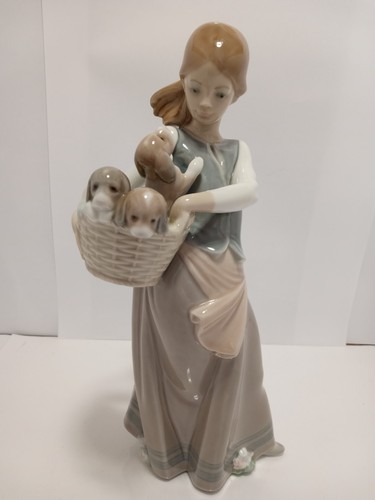 Lladro figurine 1311 - lladro,