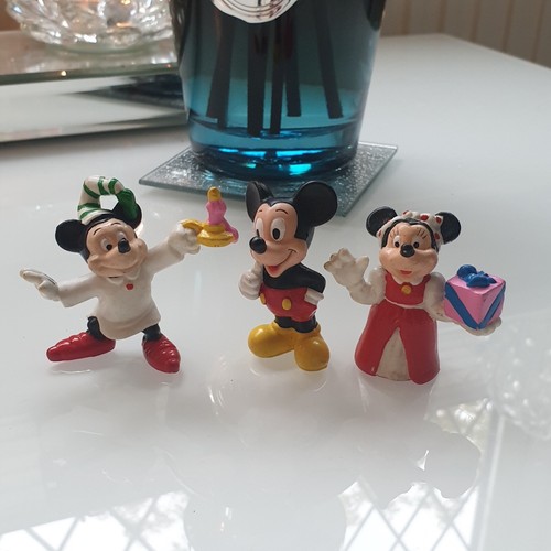 Disney mickey and minnie mouse - mickey,