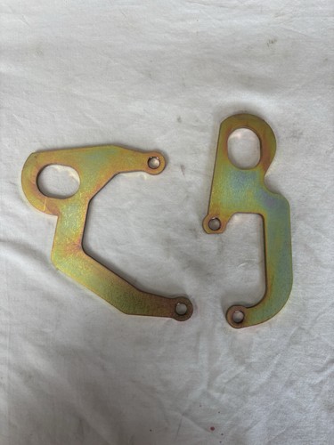 Engine lifting hooks eyes - hooks/eyes, for