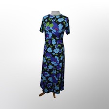 New Stunning Oasis Floral