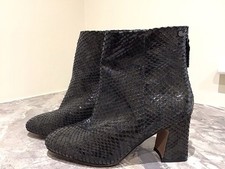 New Topshop Black Faux Snakeskin Size 6 Ankle Boots Back Zip 3 ins Block Heels