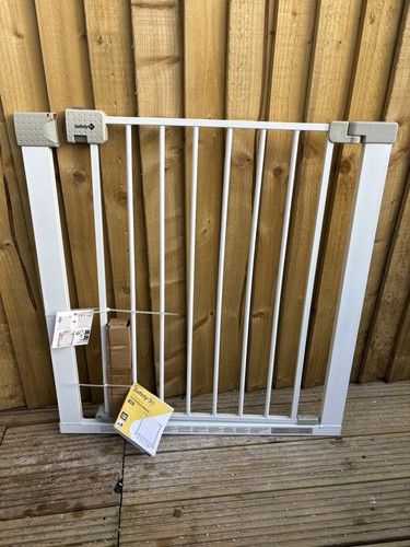 Safety first white baby gate - baby,