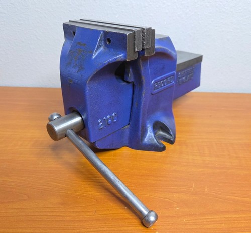Record bench vise - bench, 4"