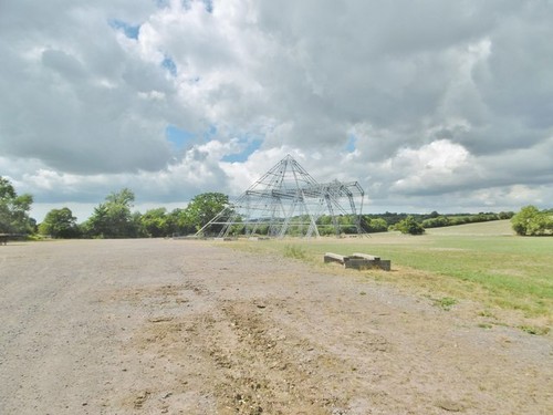 Photo 6x4 pilton pyramid - photo,