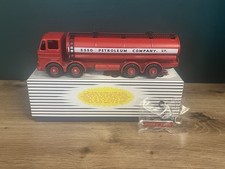 Dinky Supertoy 943 - Leyland Octopus Esso Tanker 2016 - With CoA & Pin Badge
