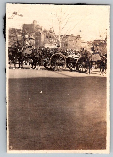 Vtg snapshot horse drawn - b&w,