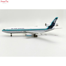 IN FLIGHT 1/200 AIR NEW ZEALAND MCDONNELL DOUGLAS DC-10-30 ZK-NZT WITH STAND