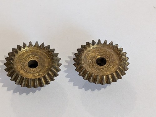 Meccano pair tooth - pair, of