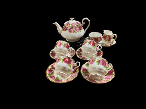 Sold vintage royal - albert, old