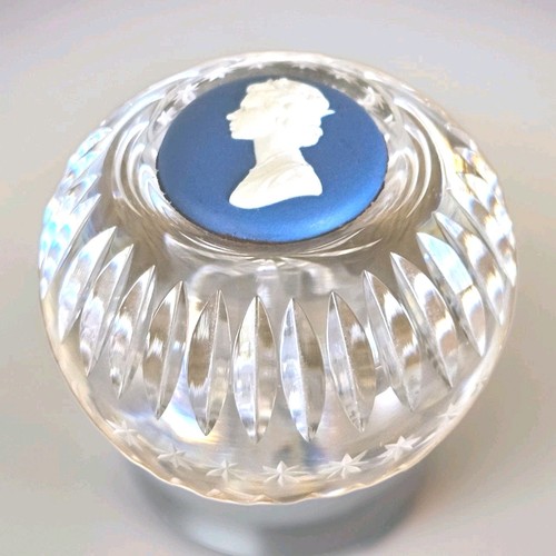Wedgwood paperweight silver - paperweight,