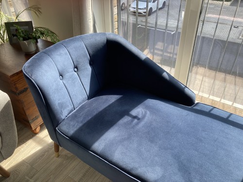 Blue velvet chaise good - blue,
