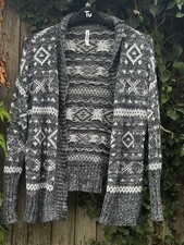 Women’s Aeropostale Grey Knitted Cardigan Sized L