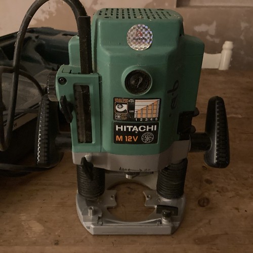 Hitachi m12v router - router, 110