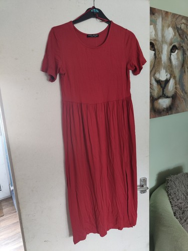 Select red midi dress size - midi,