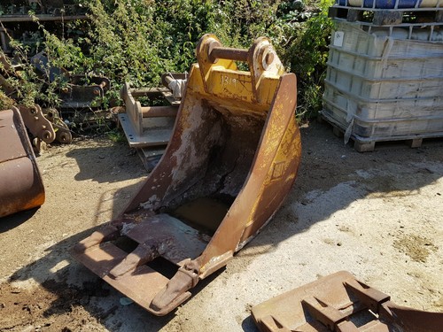 700mm excavator digging bucket - 700mm,