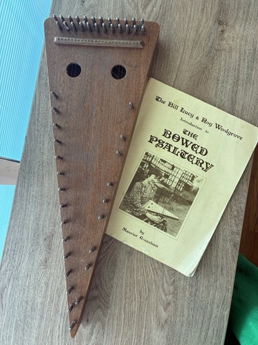 Vintage bowed psaltery zither - bowed,