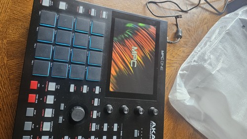 Akai professional mpc - akai,