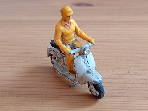 Britains lambretta 150 - britains, li